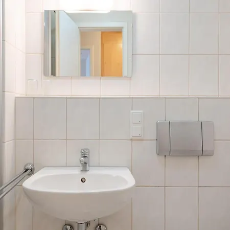 Apartment Mit Balkon Ostseenah In