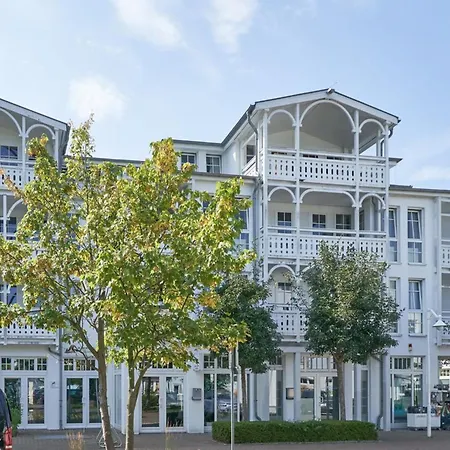 Apartment Mit Balkon Ostseenah In *